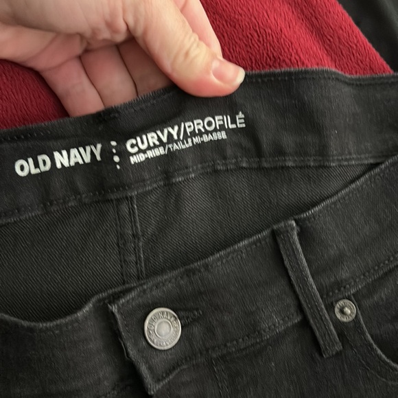 Old Navy Curvy Jeans - Picture 2 of 8